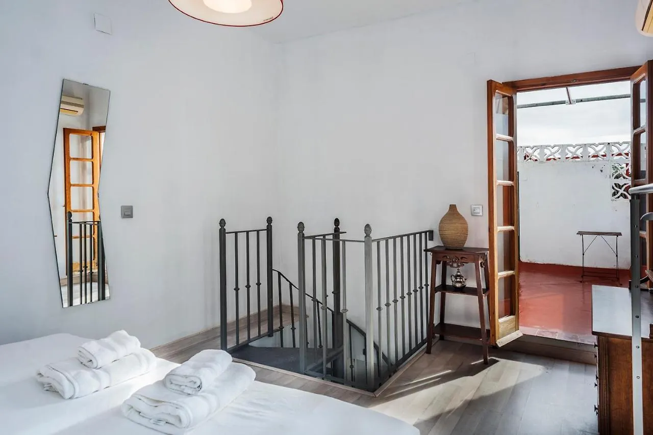 Ferienwohnung Alohamundi Duplex Alameda II Sevilla Spanien